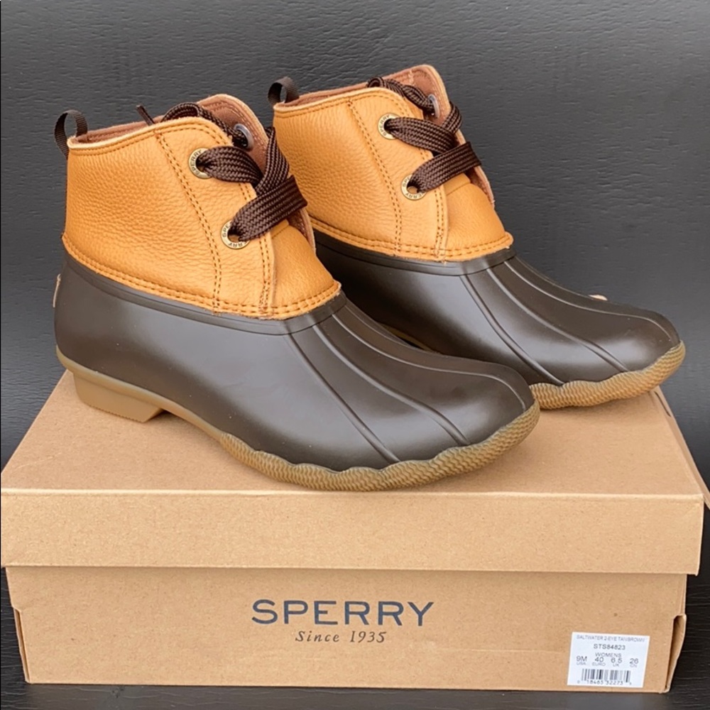 Sperry Saltwater Duck Boots 2-Eye size 9
